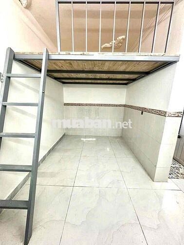 Gác giá rẻ 10p qua q5 Gần Y Dược, CĐ Kinh Tế Kĩ Thuật