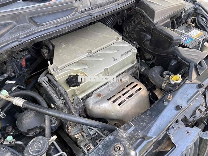 Mitsubishi Grandis 2005 2.4 AT - cho ae chơi