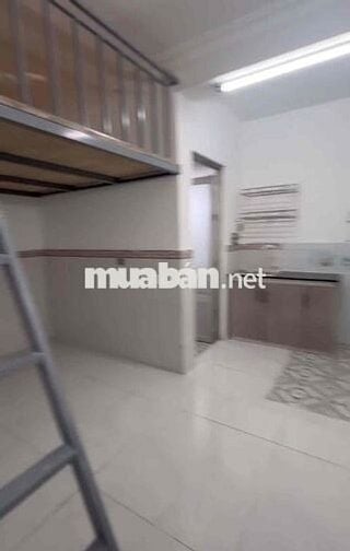 Gác giá rẻ 10p qua q5 Gần Y Dược, CĐ Kinh Tế Kĩ Thuật
