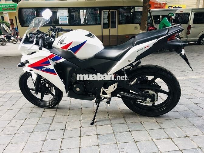 HONDA CBR 150 ĐỎ TRẮNG ĐI ÍT GIỮ GÌN CÒN ZIN ĐÉT