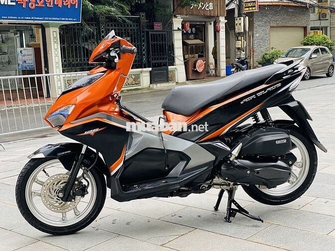 HONDA AIR BLADE 125 FI BẢN ĐEN SẦN KHÓA SMARKEY