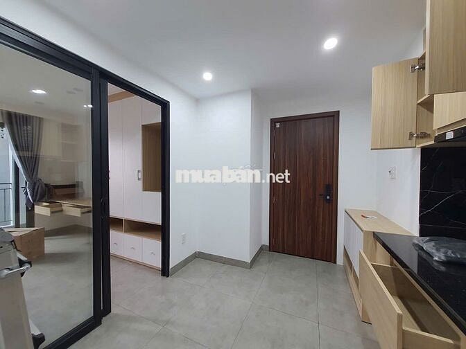 Cho thuê căn hộ 1PN ở khu vực yên tĩnh, có ban công