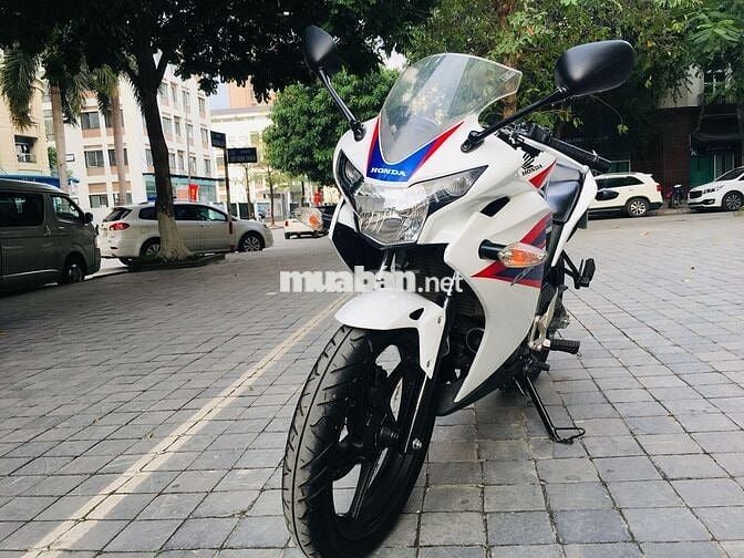 HONDA CBR 150 ĐỎ TRẮNG ĐI ÍT GIỮ GÌN CÒN ZIN ĐÉT