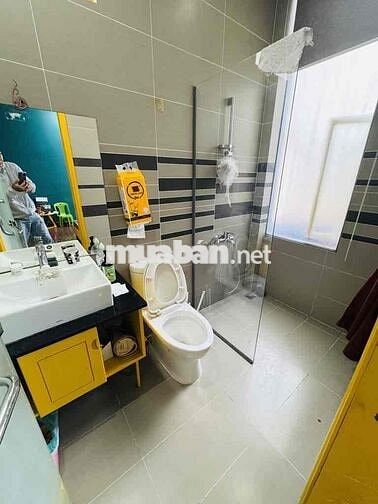 Nhà Đẹp 4 Tầng — Gần Văn Cao Vườn Lài ( 6.1m x 12m) Hướng Đông Bắc