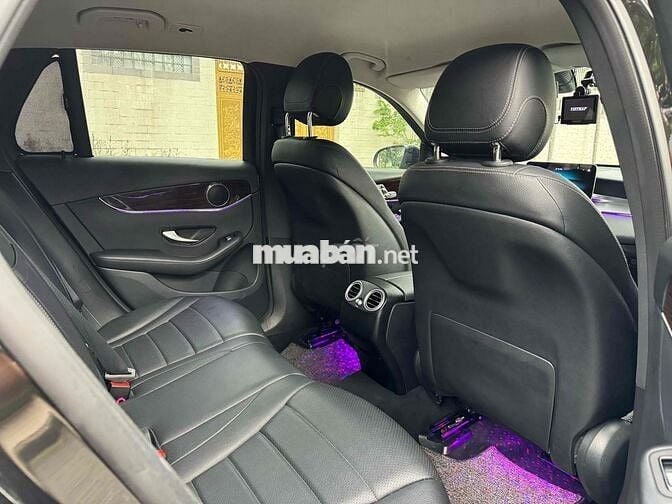 Mercedes GLC200 sx 2021 xe 1 chủ mới zin cứng 99%