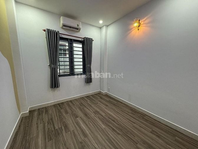 Cho thuê nhà 3 lầu- 66/46 Nhiêu Tứ khu ẩm thực PXLong, hẻm xe hơi 7chỗ