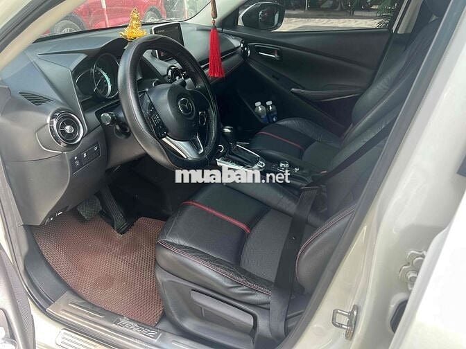 Mazda 2 2017  1.5 AT Sedan - 150000 km