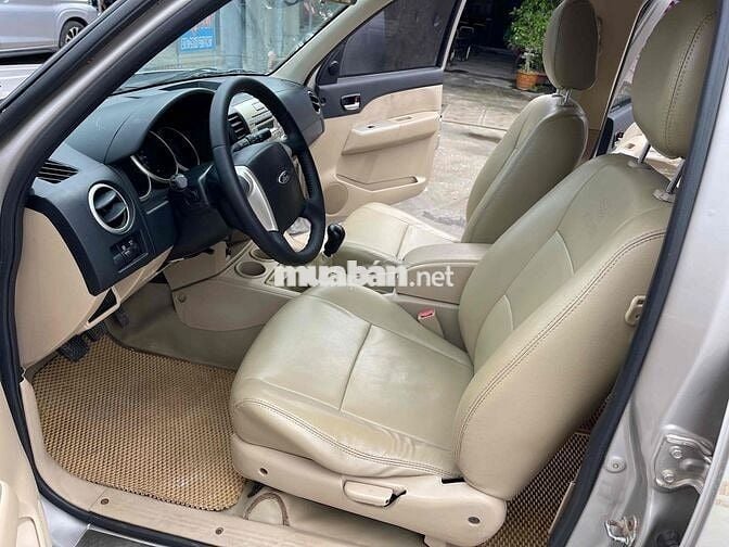 Ford Everest 2012 Limited 4x2 - 98000 km
