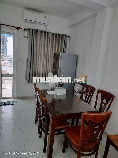 Nhà riêng - 102m2 - 2 phòng ngủ -  2 toilet+ full nội thất+ ban công..