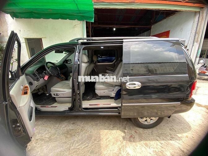 Kia Carnival 2009 GS 2.5 AT - 140000 km