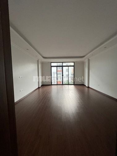 Nguyên toà VP thang máy khu x2a Yên sở