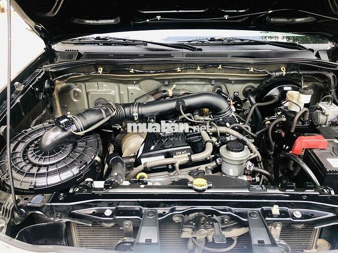 Toyota Fortuner 2013 2.7V 4x2 - 141000 km