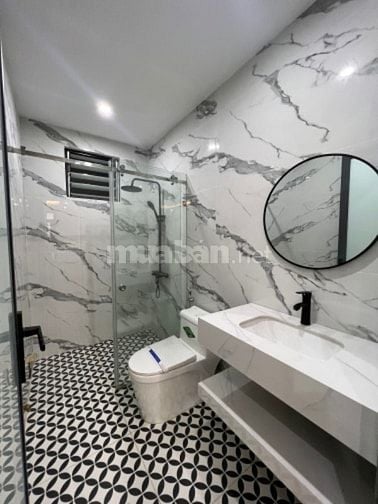 Nguyên toà VP thang máy khu x2a Yên sở