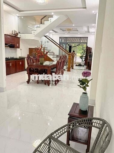 Cho thuê nhà gần biển Sơn Thuỷ 3pn Hoà Hải NHS