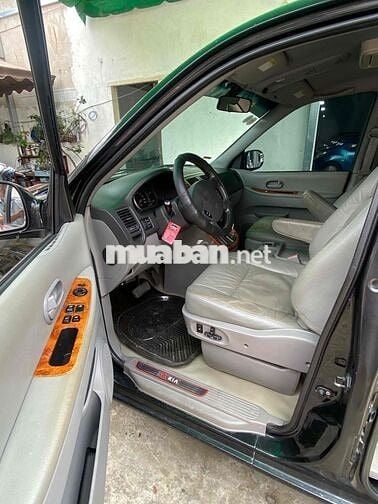 Kia Carnival 2009 GS 2.5 AT - 140000 km