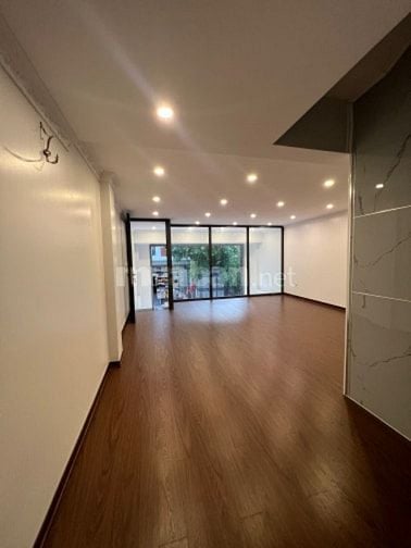 Nguyên toà VP thang máy khu x2a Yên sở
