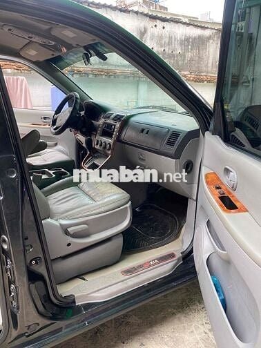 Kia Carnival 2009 GS 2.5 AT - 140000 km