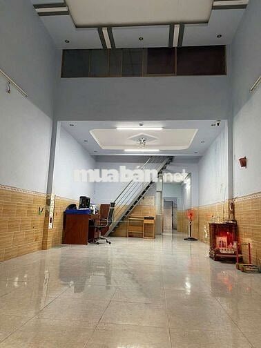 NHÀ MT 4.2X27M CÓ GÁC ĐƯỜNG XE TẢI GIÁ TỐT