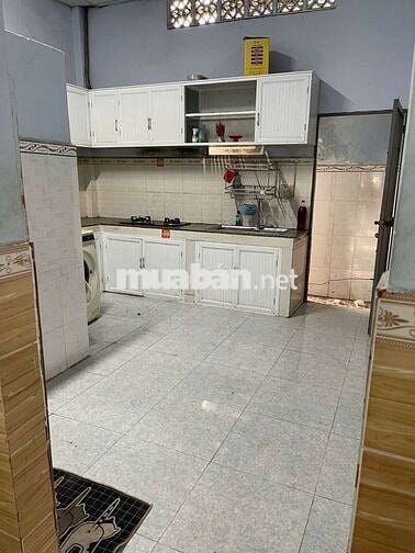 NHÀ MT 4.2X27M CÓ GÁC ĐƯỜNG XE TẢI GIÁ TỐT