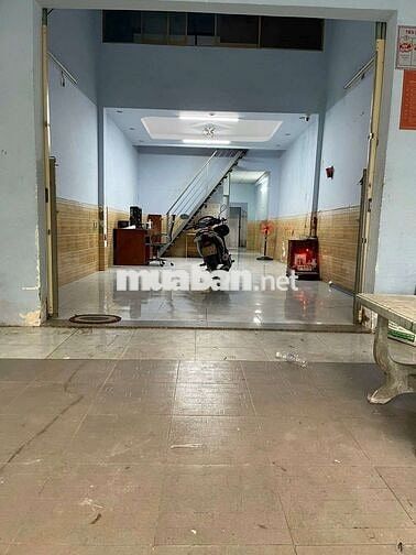 NHÀ MT 4.2X27M CÓ GÁC ĐƯỜNG XE TẢI GIÁ TỐT