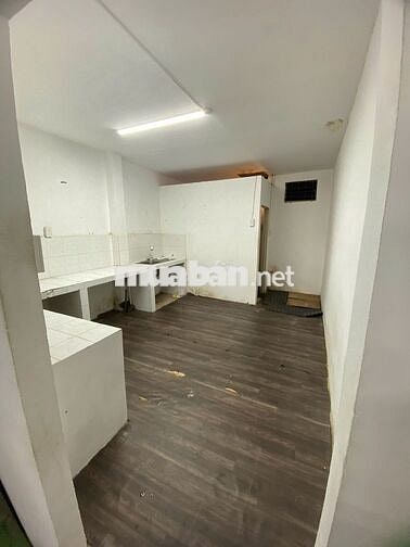 Nhà Thuê Nguyên Căn DT (3,5x16m) Hẻm Lê Hoàng Phái P17 Gần Lottermart