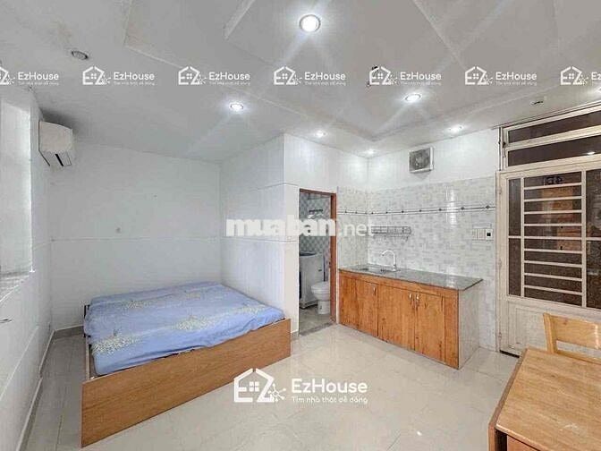 CĂN HỘ BAN CÔNG FULL NỘI THẤT NGAY CÔNG VIÊN LÀNG HOA