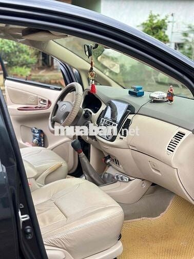 Toyota Innova 2006 - 110000 km