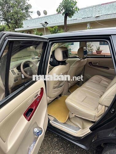 Toyota Innova 2006 - 110000 km