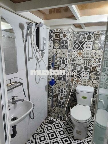 CHO THUÊ PHÒNG BANCOL - CỬA SỔ CHỈ TÍNH ĐIỆN NƯỚC GẦN ĐH VĂN LANG- IUH