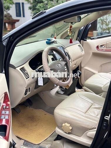 Toyota Innova 2006 - 110000 km