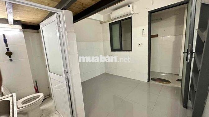 PHÒNG TRỌ GẦN AEON TÂN PHÚ CHỈ 5 PHÚT  - CÓ MÁY LẠNH -  THANG MÁY