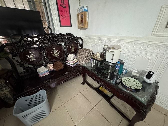 Bán bàn ghế đồng kỵ và tủ rưỡn, tủ quần áo