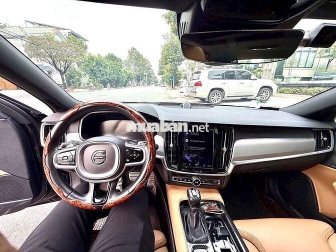 Volvo S90 2018  - 90999 km