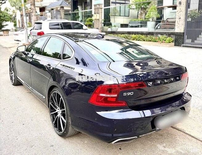Volvo S90 2018  - 90999 km