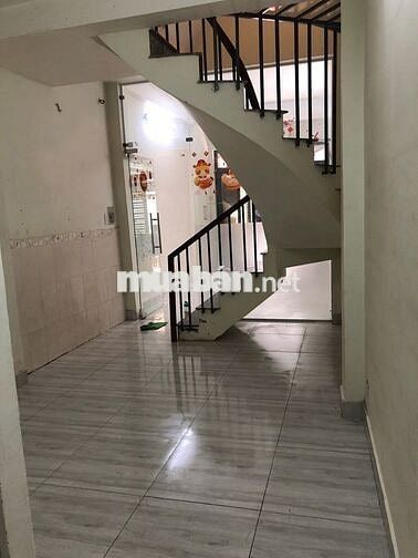 Nhà cho thuê 4 phòng 3m x 17m 2 lầu đường hoàng văn thụ p4 tân bình