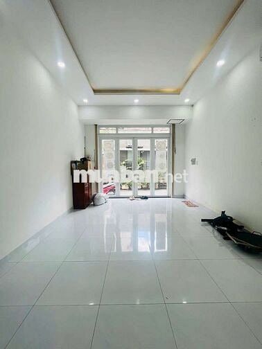 NHÀ TRỆT 2 LẦU TUM SÂN THƯỢNG SÁT VẠN PHÚC