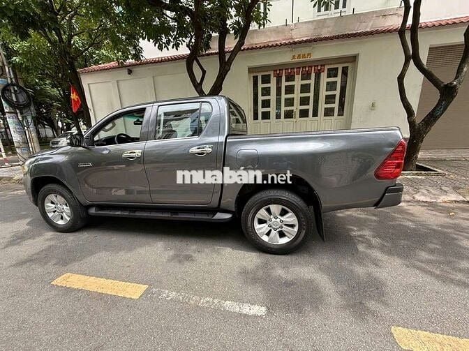 Toyota Hilux 2019 bản 2.4E 4×2 AT - 81000 km