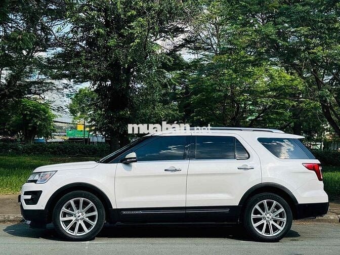 Ford Explorer 2017 - 1 chủ rẻ hơn xe mới cả tỷ
