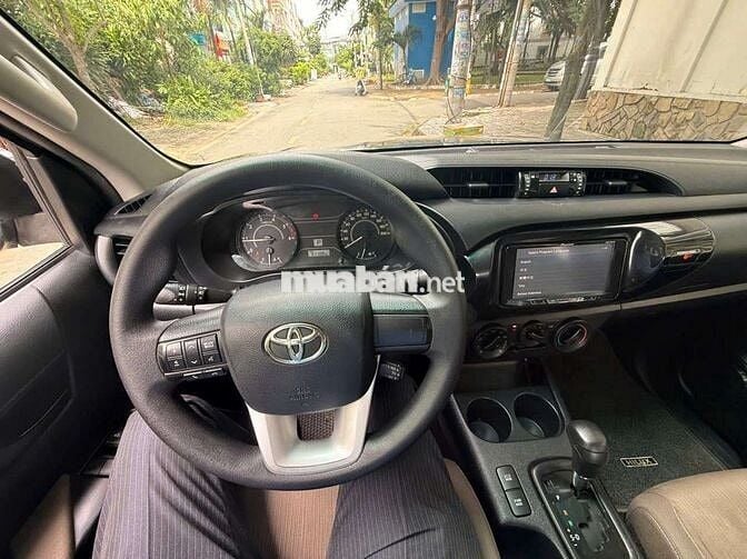 Toyota Hilux 2019 bản 2.4E 4×2 AT - 81000 km
