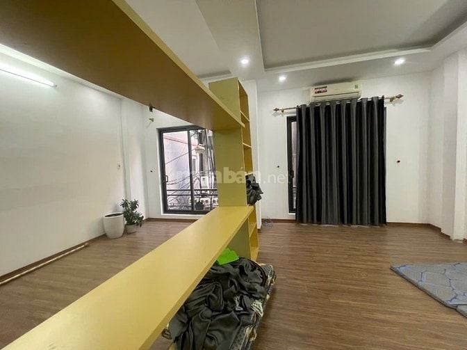 Bán nhà phố Tân Mai ô tô tránh, DT 50m2, 5t, Mt 6m, kinh doanh, ở ngay