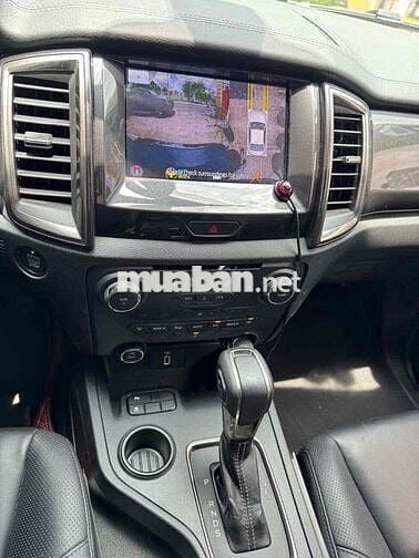 Ford Everest Titanium 1 cầu 2021 - 43.800km