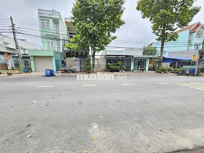 Đất mặt tiền kinh doanh gần chợ Dĩ An, phường Dĩ An, TP Dĩ An