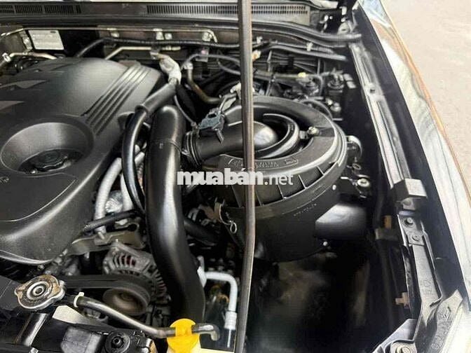Ford Everest máy dầu số sàn đời cuối 2009