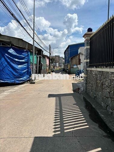 Bán Nhà Dĩ An, Nguyễn Trãi, 56m2x 2 tầng, Dĩ An - HCM- Chỉ nhỉnh 2 tỷ