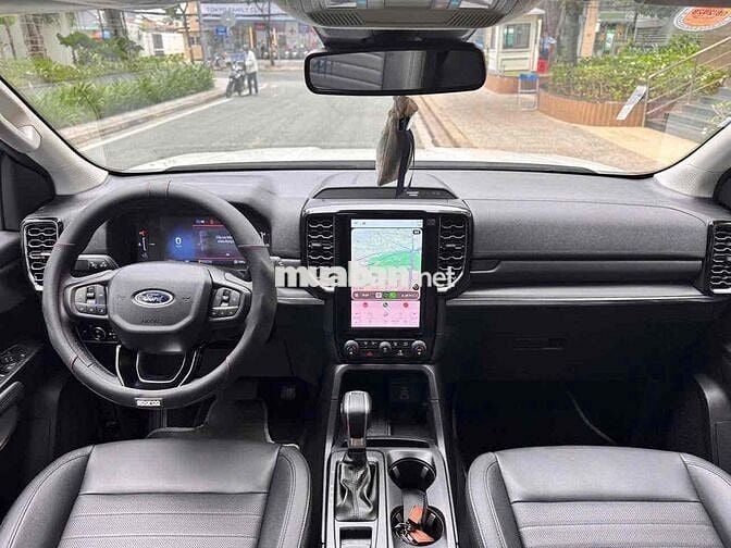 Ford Everest Sport 2025 Siêu Lướt - 660 km