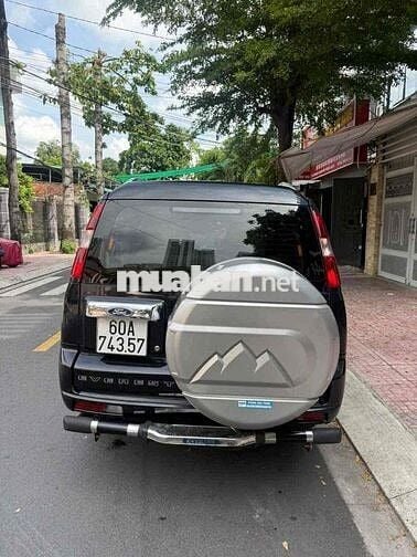 Ford Everest máy dầu số sàn đời cuối 2009