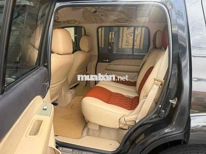 Ford Everest máy dầu số sàn đời cuối 2009