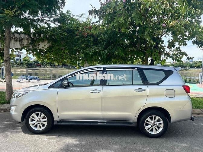 Toyota Innova 2018 2.0E