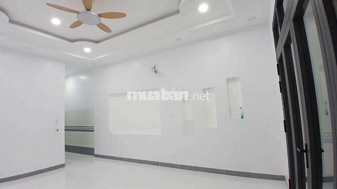 CHO THUÊ NHÀ MỚI XÂY, MẶT TIỀN QL1A,P.4,TP.TÂN AN, LA