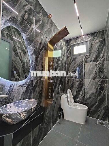 Mua là lời nhà 2.39 tỷ Đ. Hai Bà Trưng, Đông Hoà, đang cho 15tr/tháng